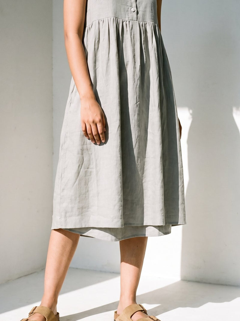 Button Front Gathered Midi in light grey, front view