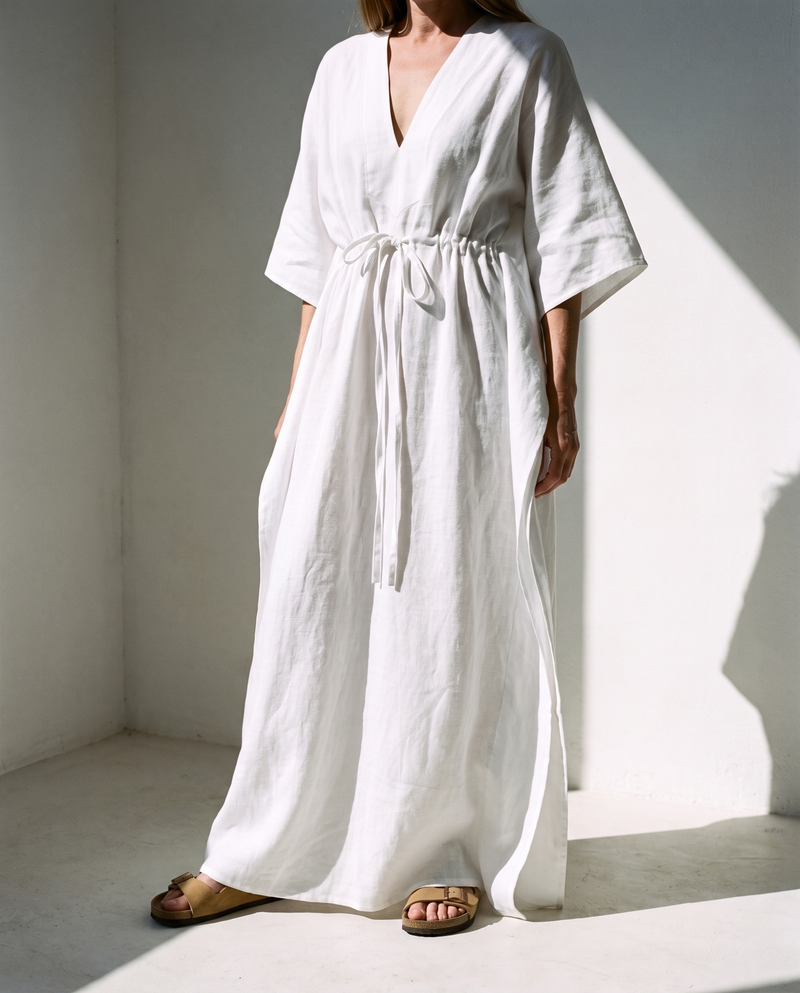Batwing Linen Kaftan in white