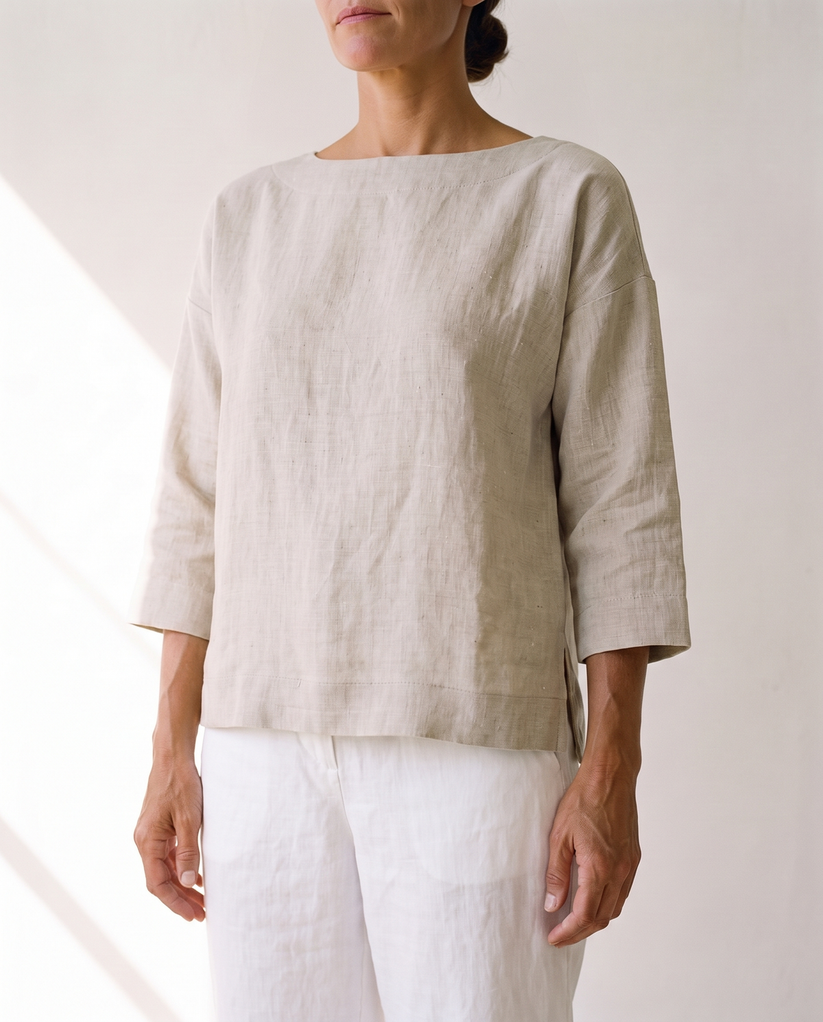 Lia Top in natural, close view of the front