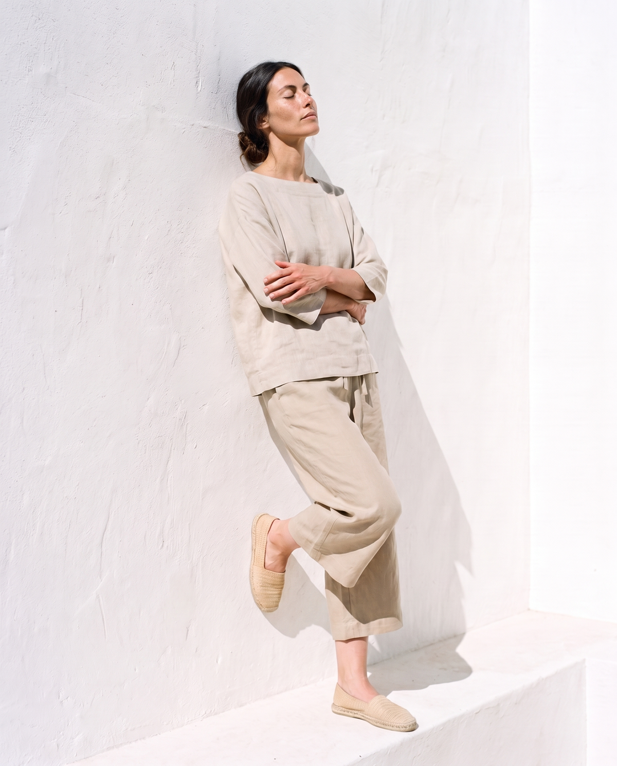 Lia & Carla Set in natural, leaning against a white wall